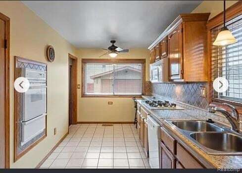 Building Photo - 27936 Jean Rd