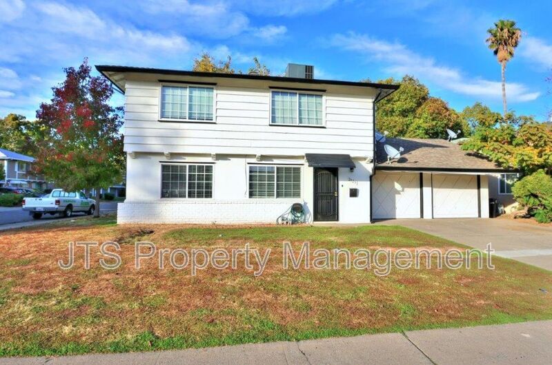 Photo - 2825 Sweet Way