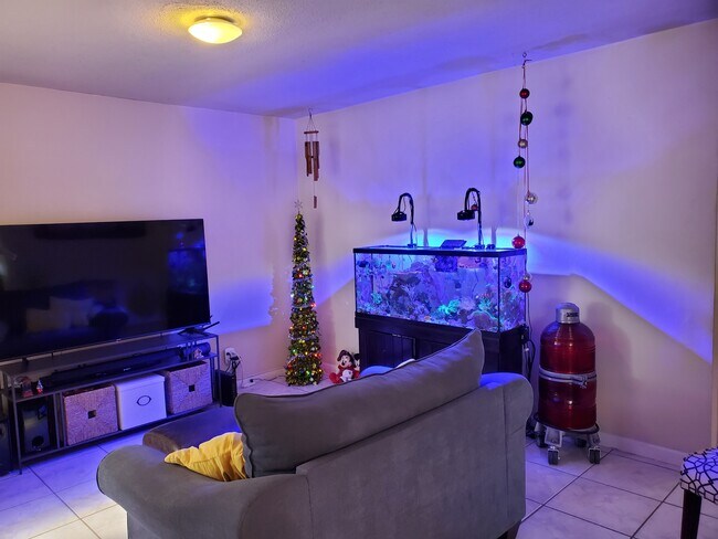 Foto del edificio - 4732 SW 32nd Ave