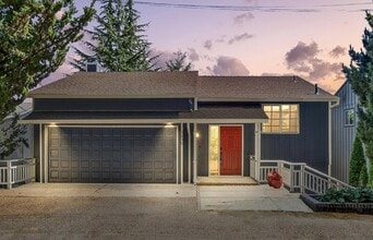 Building Photo - 7450 SW 17th Dr