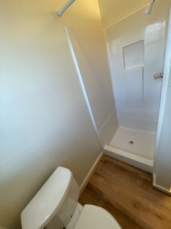 Foto del edificio - 2015 B St