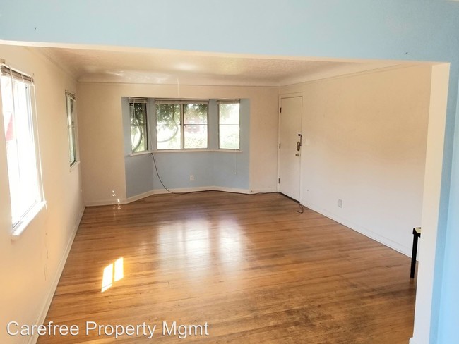 Foto del edificio - 2449-2469 NW Lovejoy St