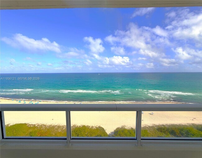 Foto del edificio - 5601 Collins Ave