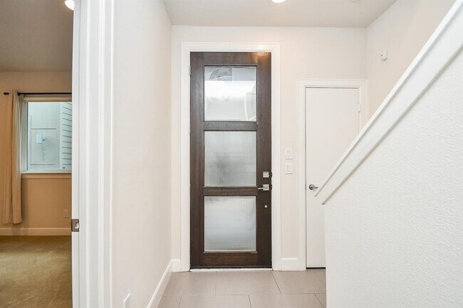 Building Photo - 339 Eado Park Cir