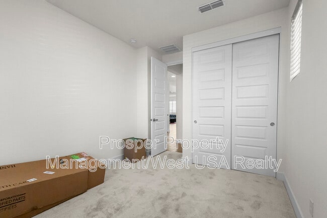 Foto del edificio - 21317 E Kingbird Dr