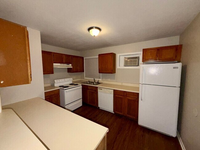 Foto del edificio - 1320 S Crane St