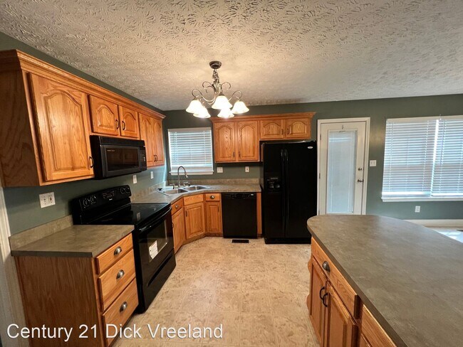 Building Photo - 4 br, 3 bath House - 4811 Arroyo Trail