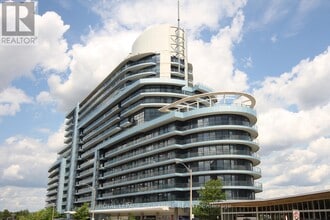 Building Photo - 2885 Bayview Ave