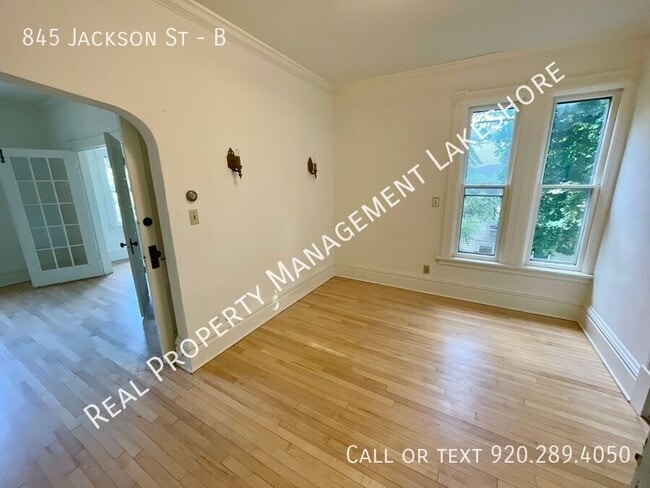 Building Photo - 845 Jackson St