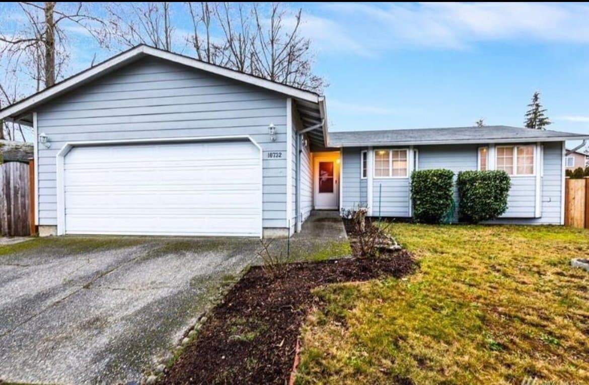 Photo - 10732 20th Pl W (Everett, WA)