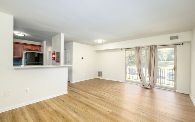 Sala de estar - Cameron Pointe Apartments