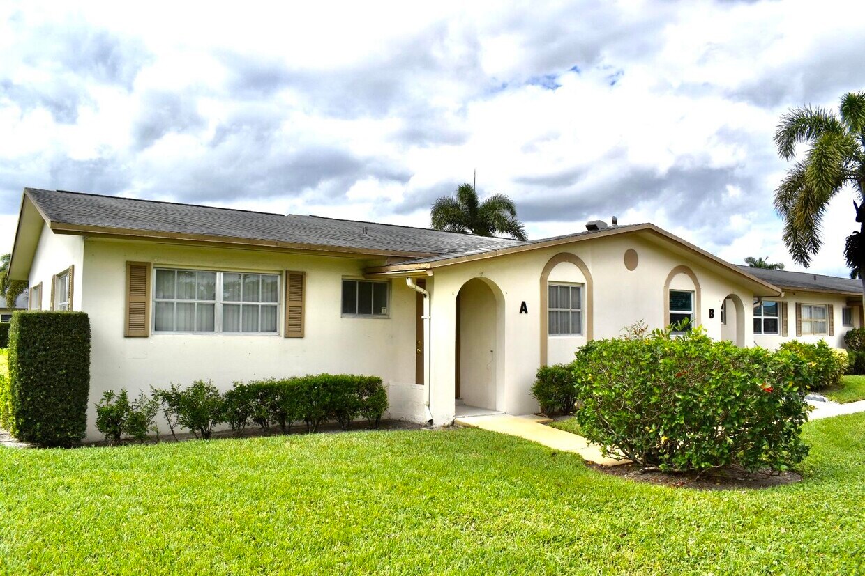 5063 Cresthaven Blvd, West Palm Beach, FL 33415 House Rental in West