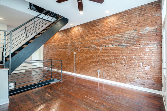 Building Photo - 185 W Dauphin St