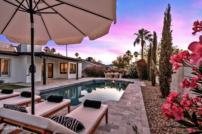 Building Photo - 4944 E Andora Dr