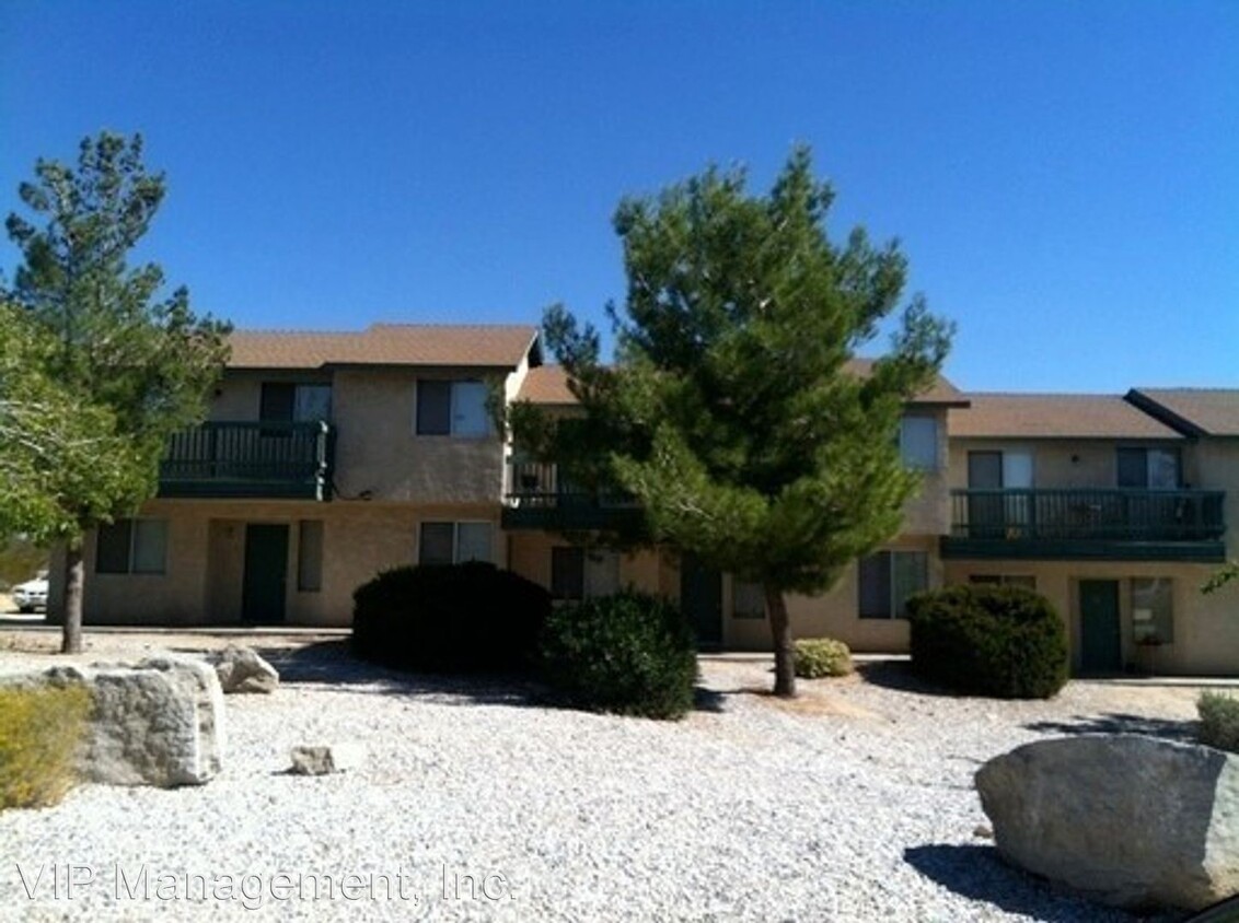 Foto principal - 16221 Apple Valley Rd