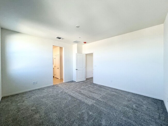 Foto del edificio - 1606 Rock Kestrel St