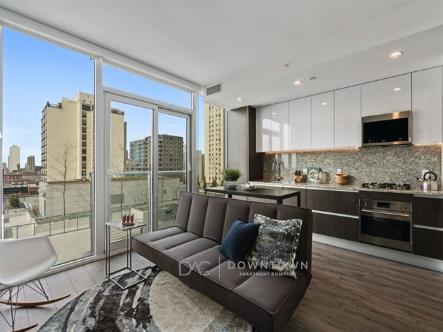 Foto del edificio - 1309 N Wells St
