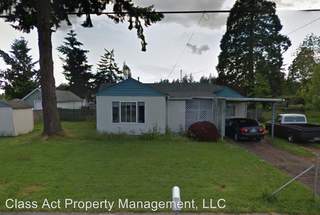Building Photo - 320 Clover Ridge Rd NE