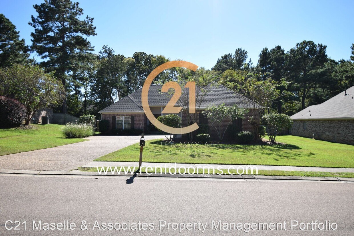 Primary Photo - 3 br, 2 bath House - 111 S Branch St