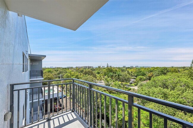 Foto del edificio - 840 NE 130th St