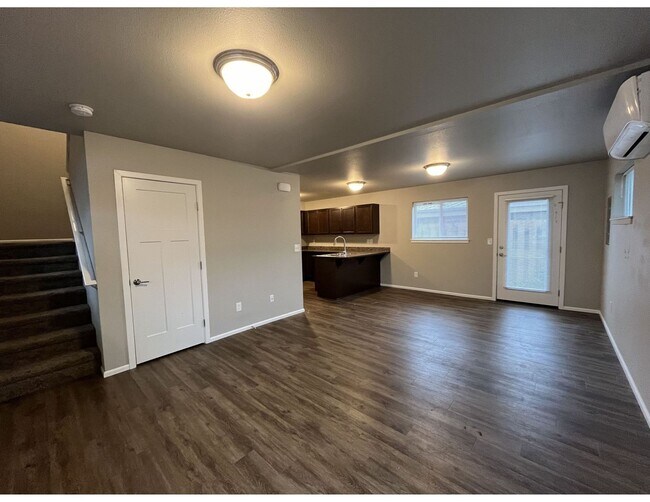 Foto del edificio - Townhouse Style 3 Bedroom