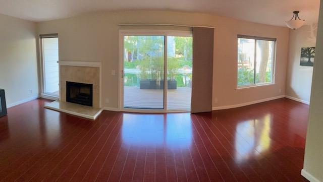 Foto del edificio - 905 W Middlefield Rd
