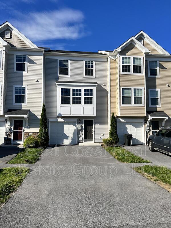 Foto principal - 82 Teakwood Dr