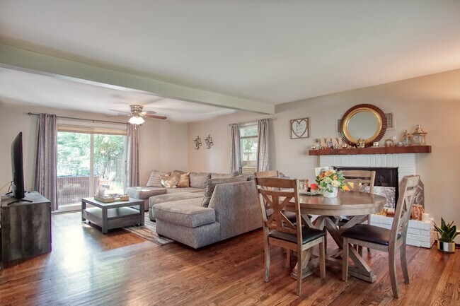 Foto del edificio - 910 S Norbury Ave