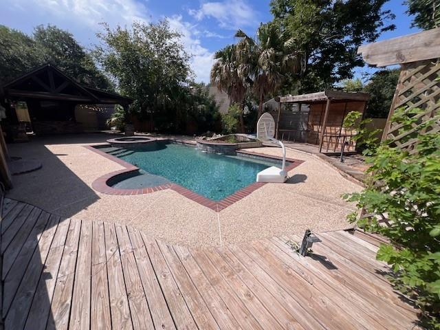 Foto del edificio - 2602 Cloverfield Ct
