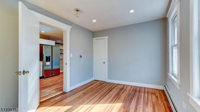 Foto del edificio - 15-17 Boonton Ave