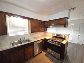 Building Photo - 3810 R V Mayfield Dr