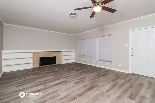 Building Photo - 3550 Creston Ct