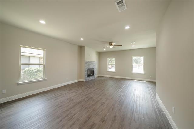 Building Photo - 2810 College Park Dr
