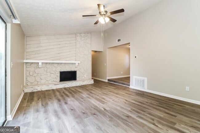 Foto del edificio - 5427 Covent Way