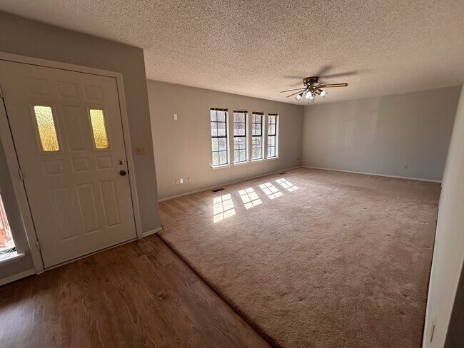 Foto del edificio - 106 Oak St