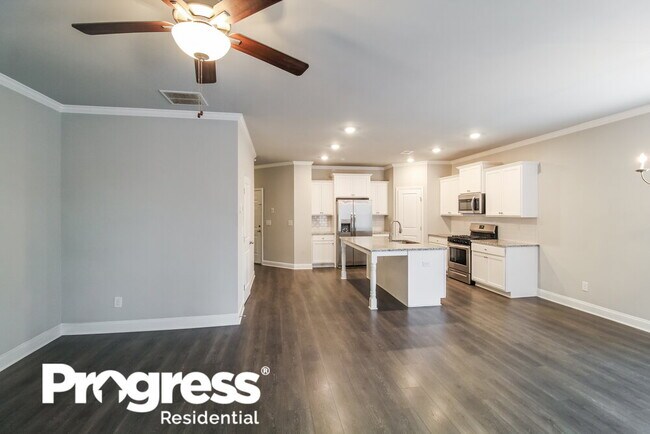 Foto del edificio - 1031 Alder Grv Trce