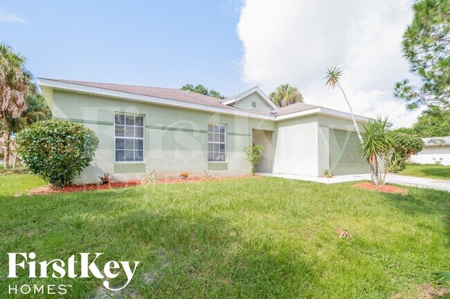 Foto del edificio - 2641 Yamada Ln