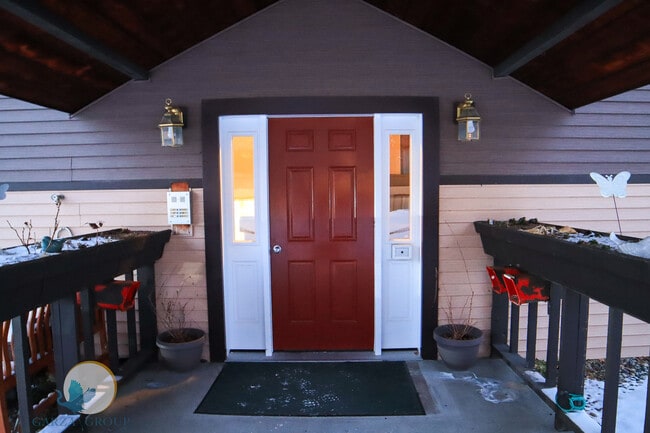 Building Photo - 16 Glacier Ave