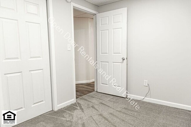 Foto del edificio - 17425 State Road 37
