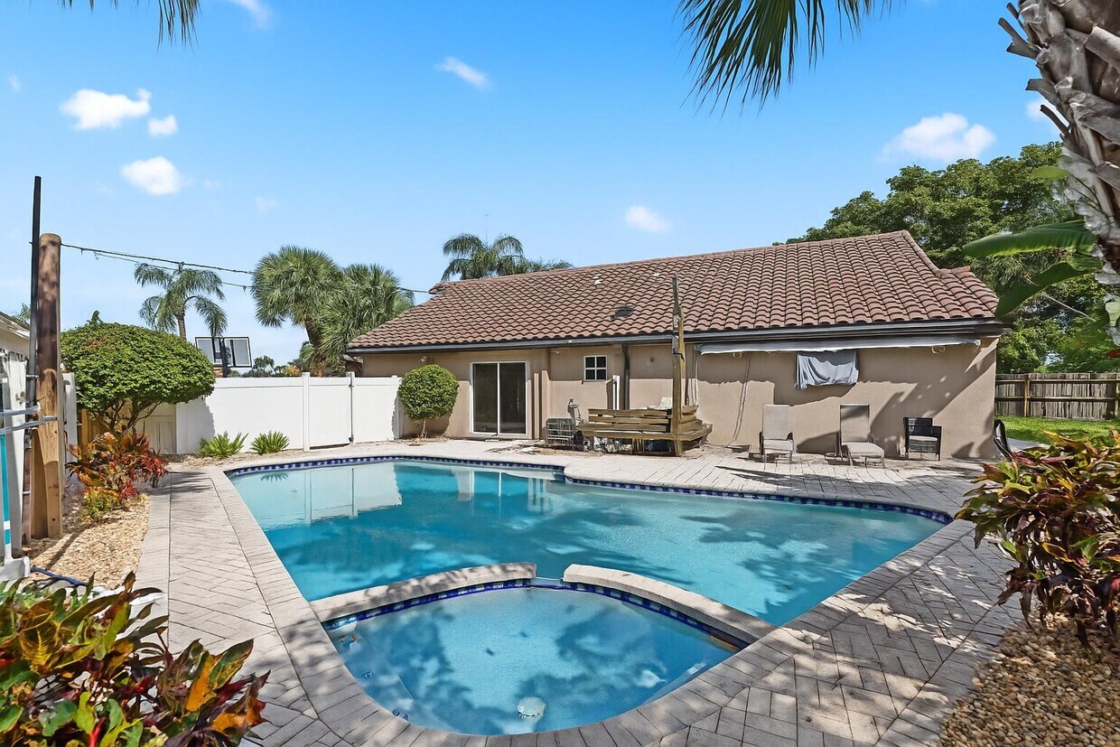 Foto principal - 7546 Ironbridge Cir