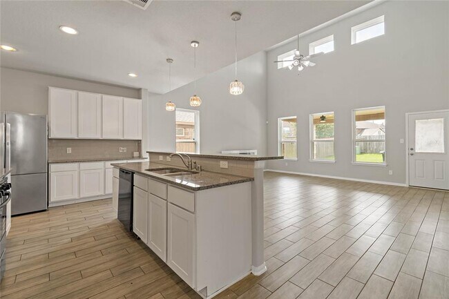 Foto del edificio - 20730 Iron Timber Ln