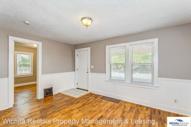 Foto del edificio - 2 br, 1 bath House - 210 S. Edwards