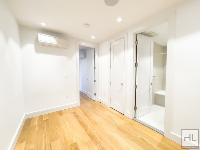 Foto del edificio - Upper East Side / 2-Bed 1-Bath / Newly Ren...