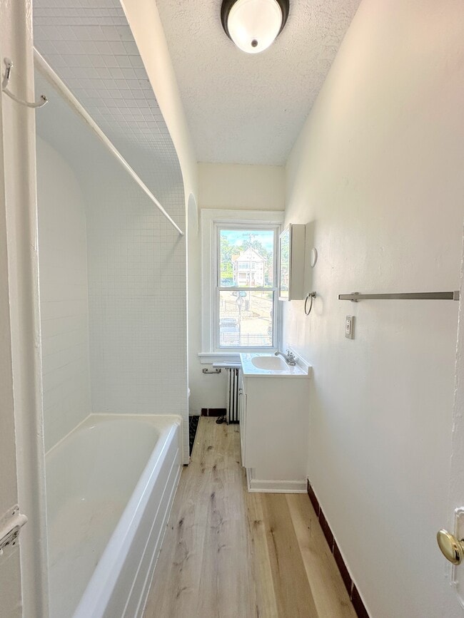 Building Photo - 156 Brownsville Rd