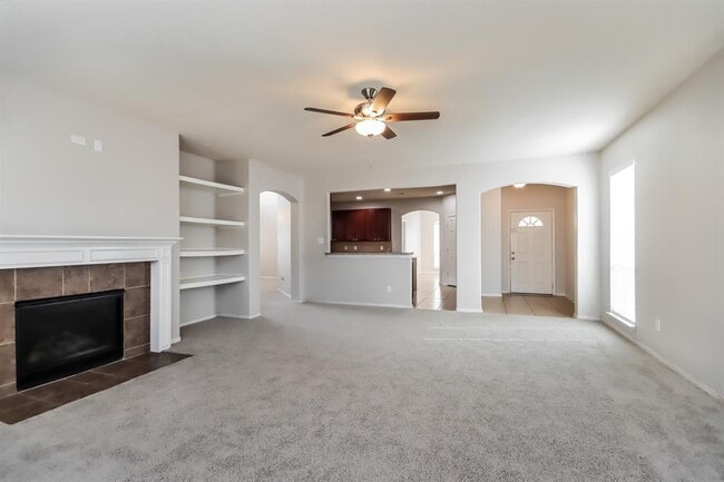 Building Photo - 4207 Old Arbor Way