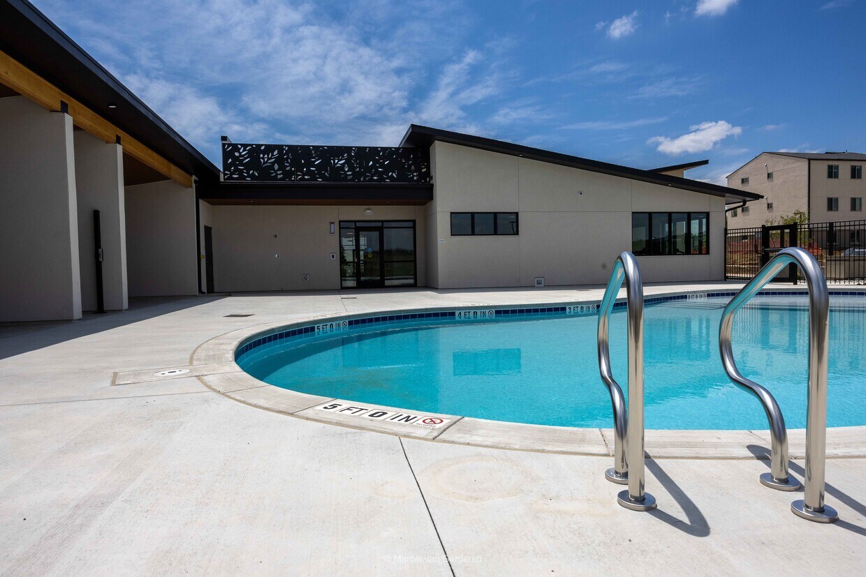 Piscina - Overlook at Thornton