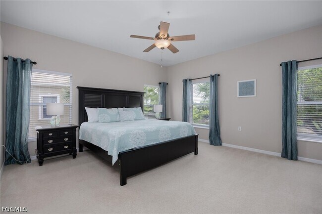 Building Photo - 3240 Cottonwood Bend