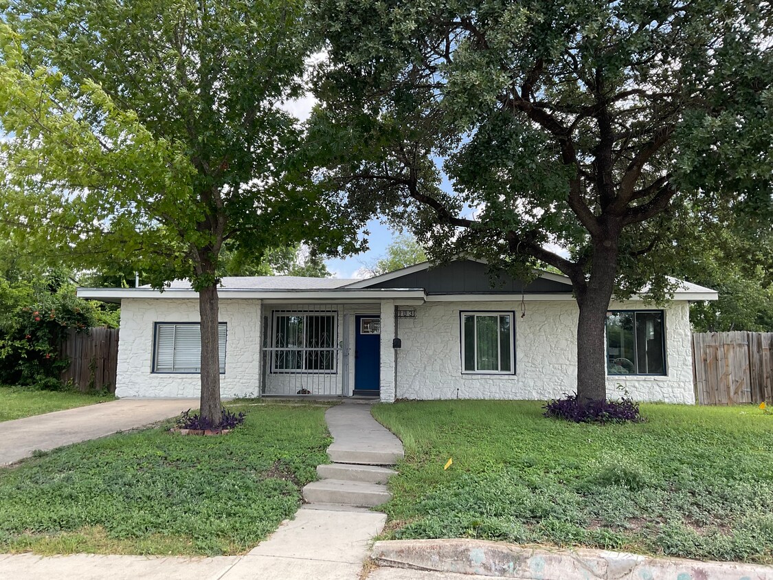 Primary Photo - 103 Bernice Dr