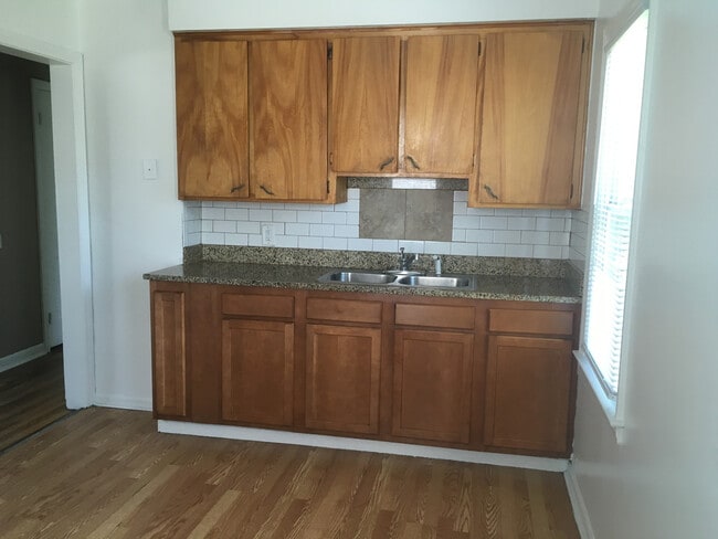 Foto del edificio - 3 Bedroom Bungalow, Move-In Ready. Sec. 8 OK
