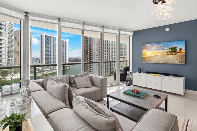 Foto del edificio - 495 Brickell Ave